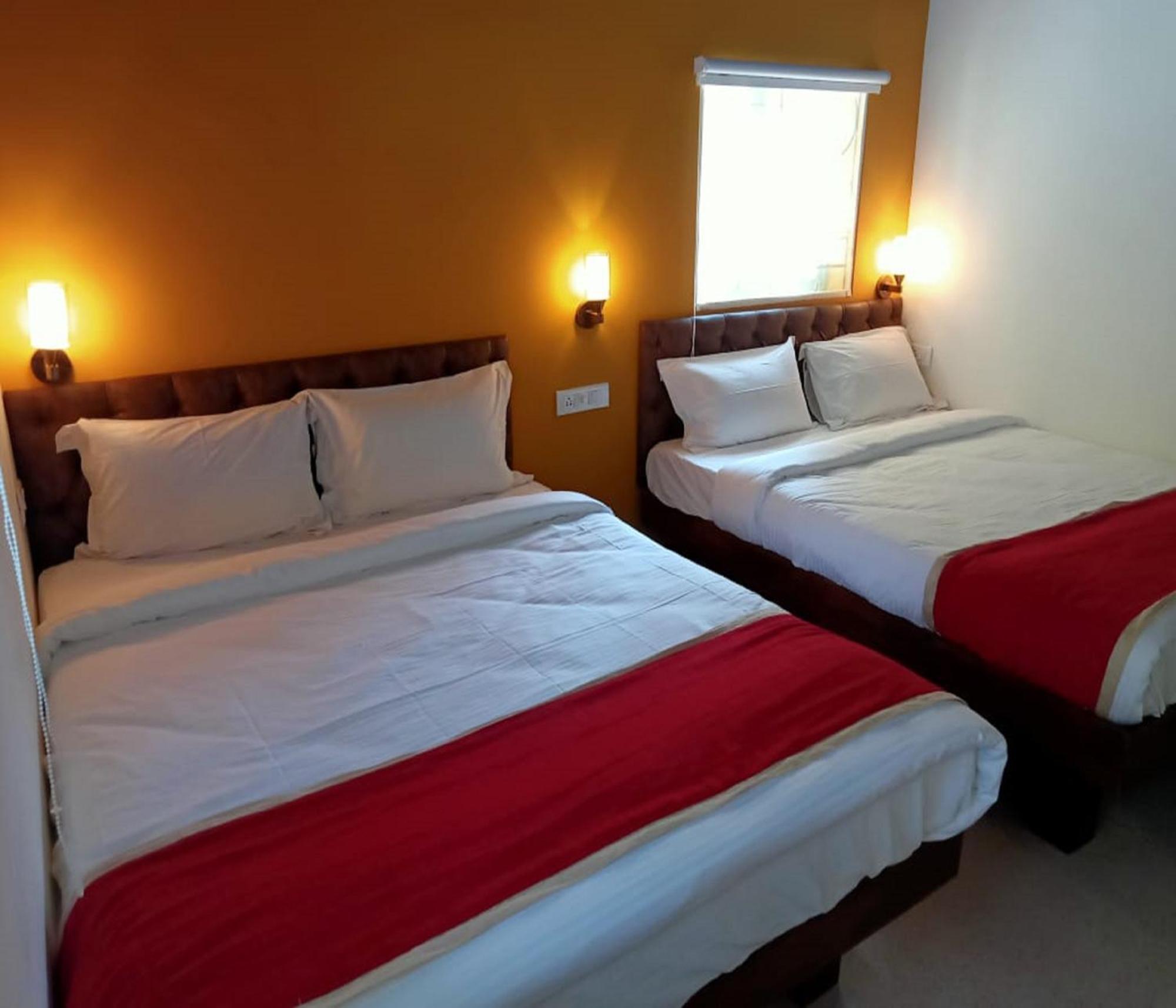 Lar Amorosa Boutique Hotel - Goa Calangute Buitenkant foto