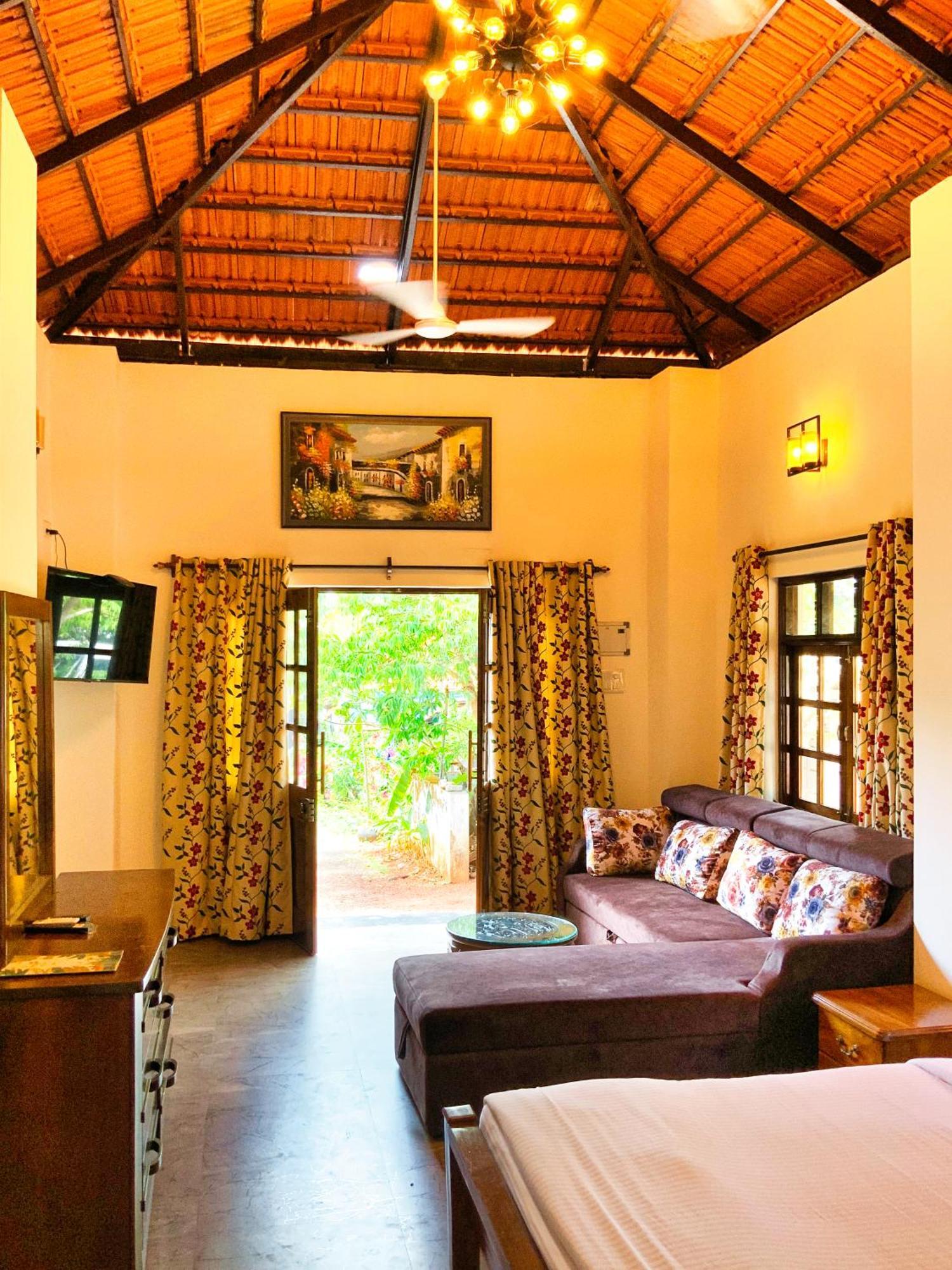Lar Amorosa Boutique Hotel - Goa Calangute Buitenkant foto
