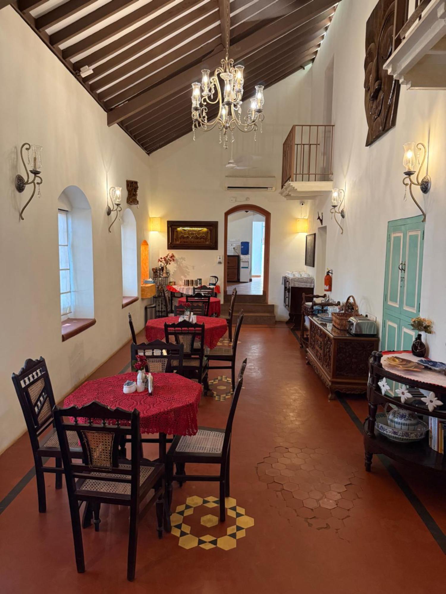 Lar Amorosa Boutique Hotel - Goa Calangute Buitenkant foto