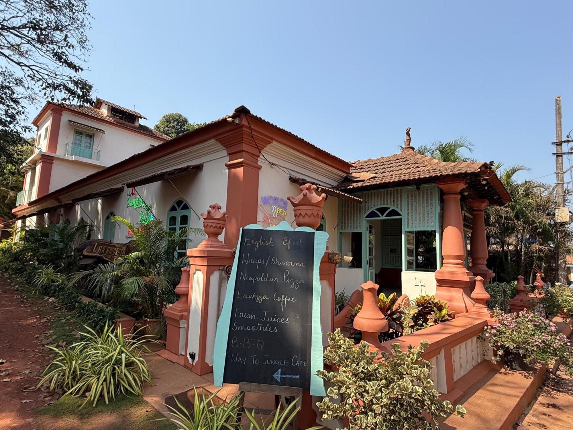 Lar Amorosa Boutique Hotel - Goa Calangute Buitenkant foto