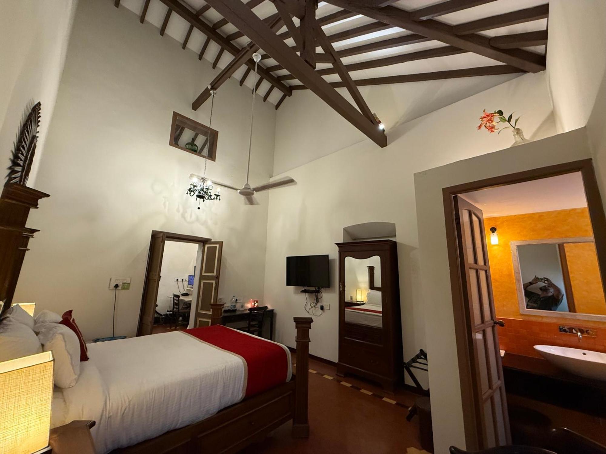 Lar Amorosa Boutique Hotel - Goa Calangute Buitenkant foto