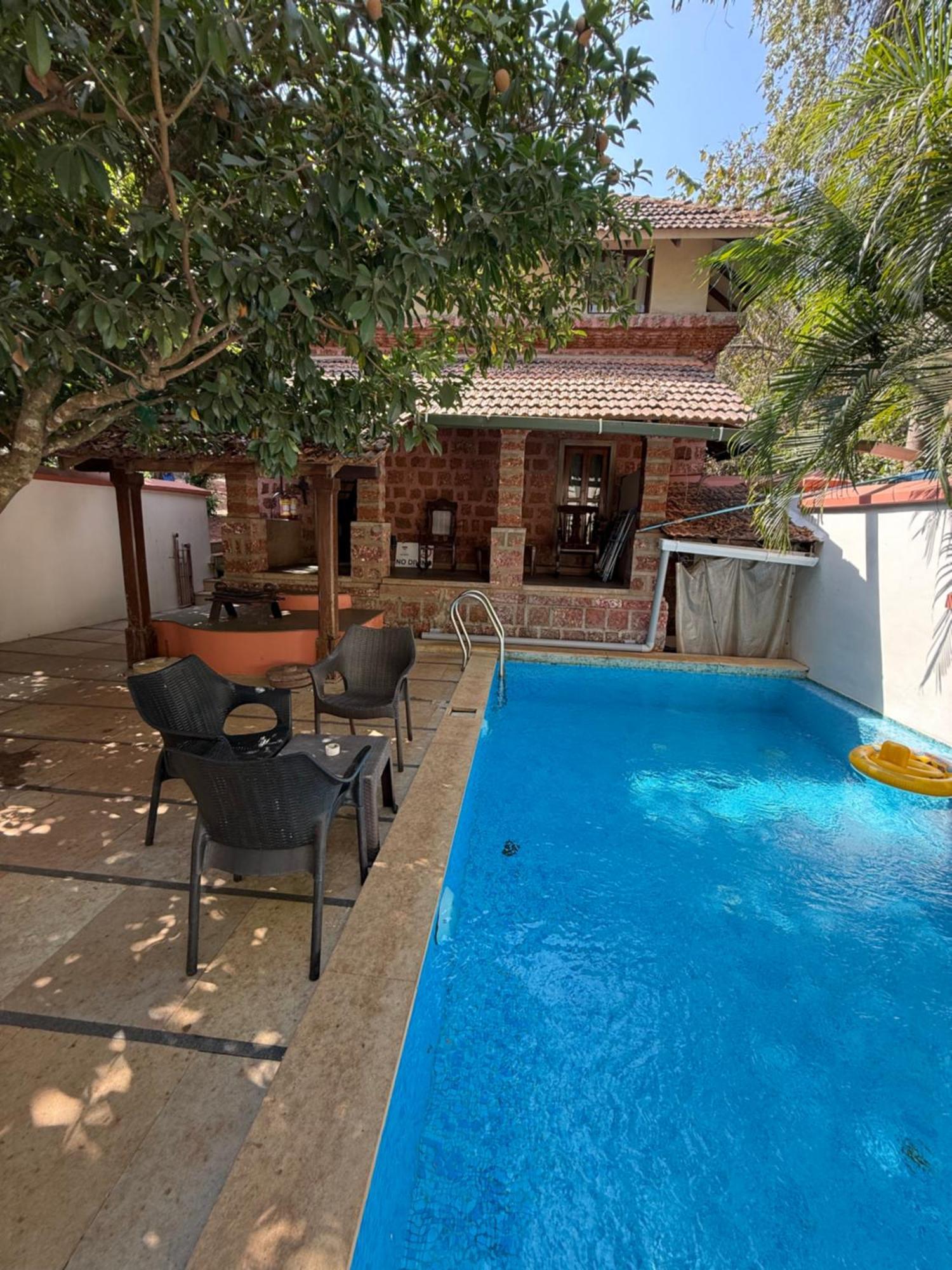Lar Amorosa Boutique Hotel - Goa Calangute Buitenkant foto