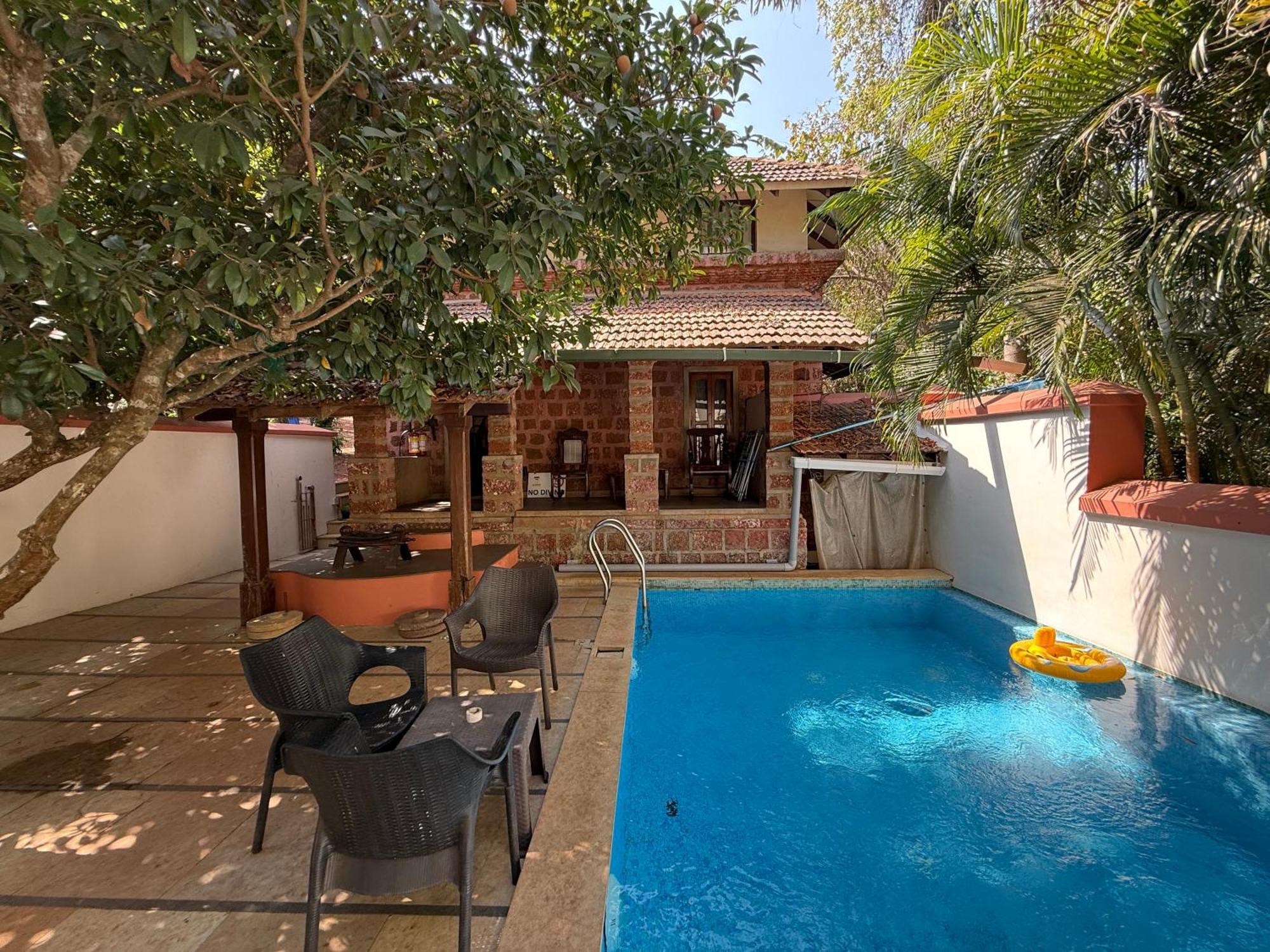 Lar Amorosa Boutique Hotel - Goa Calangute Buitenkant foto